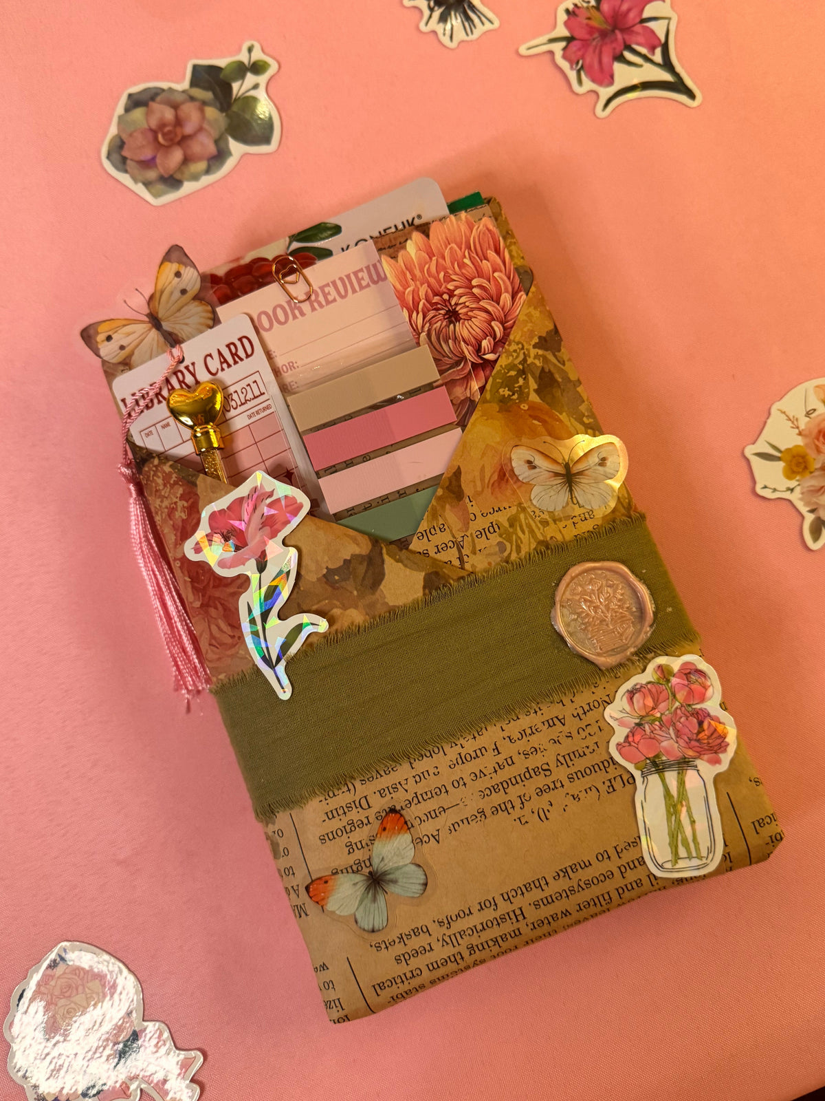 Floral Blind date with a book 💐